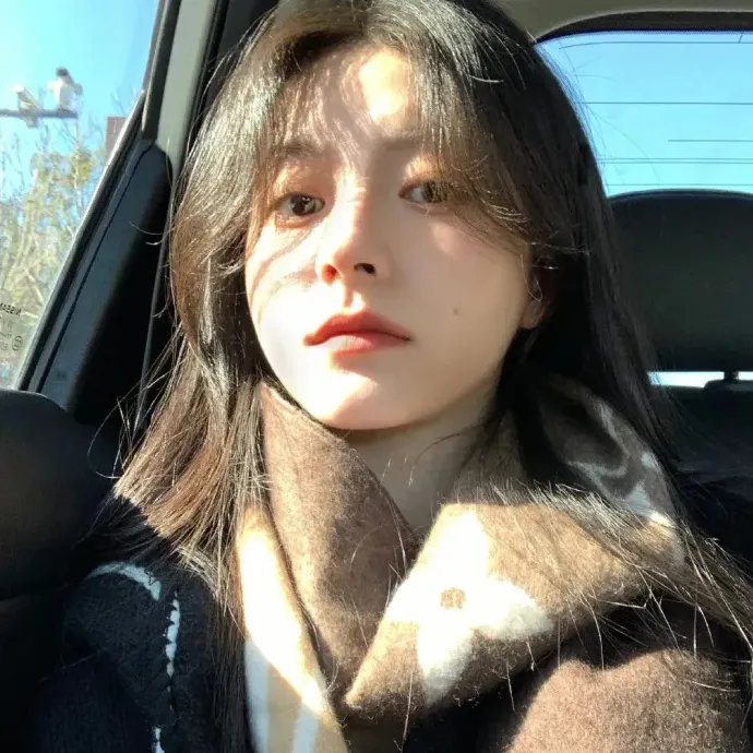 国庆抢座上热搜，大小姐的身份曝光了