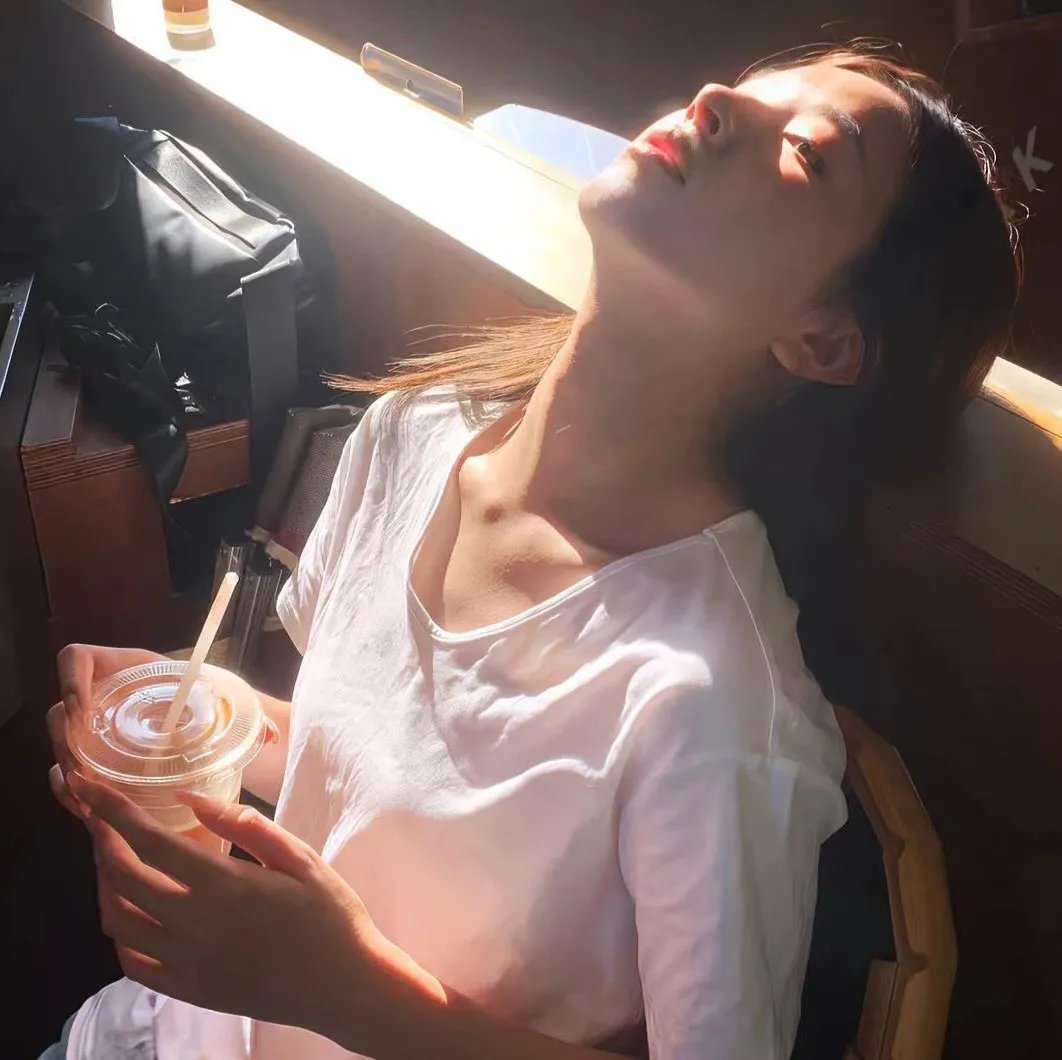 卫星女孩和奶牛